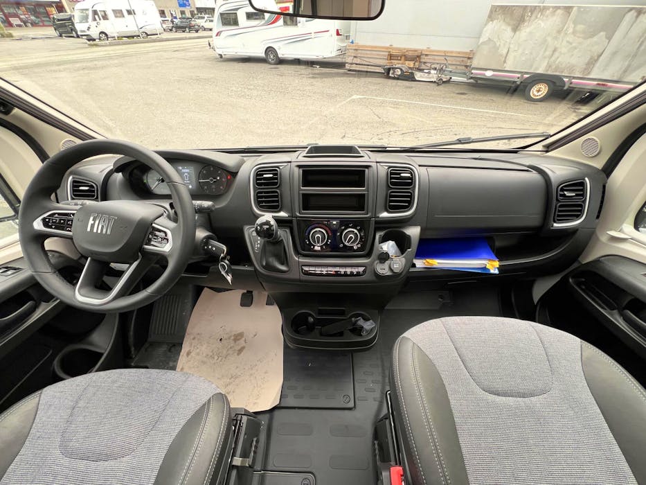 Adria Compact DL#12