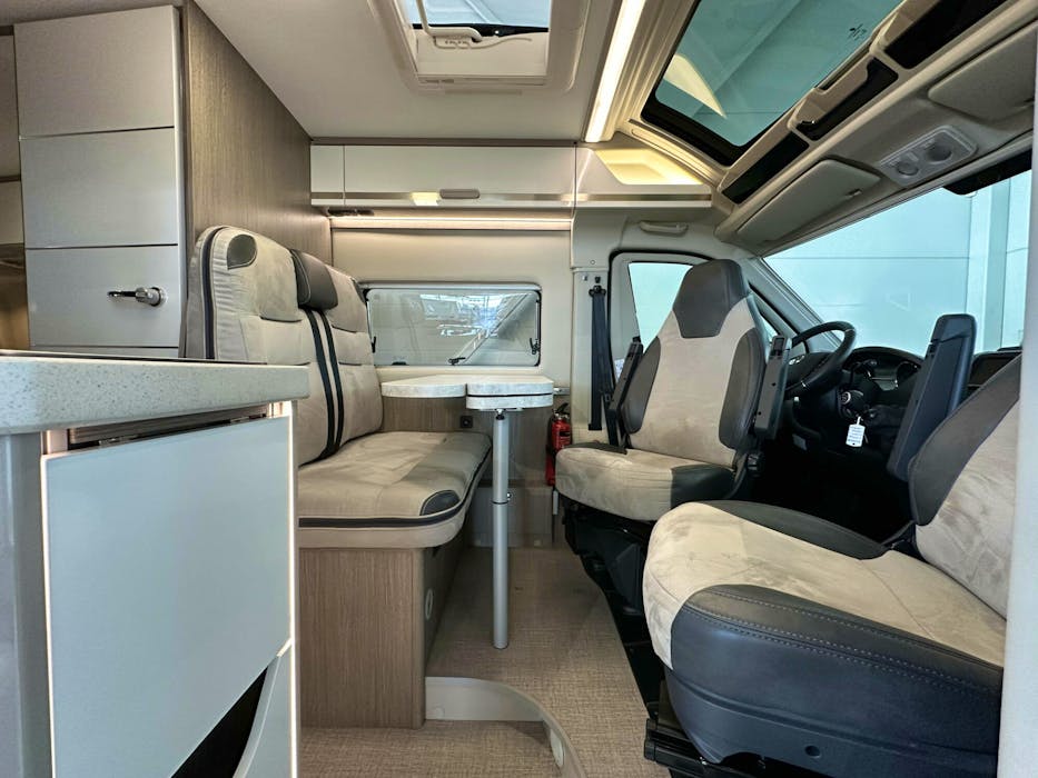 Challenger V217 Premium#9