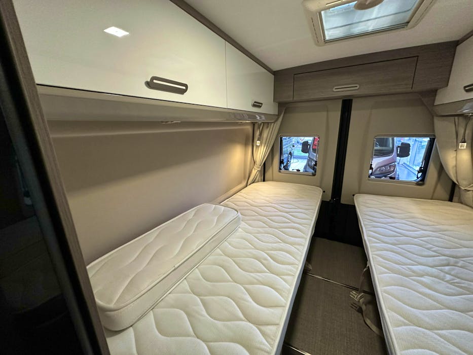 Challenger V217 Premium#20