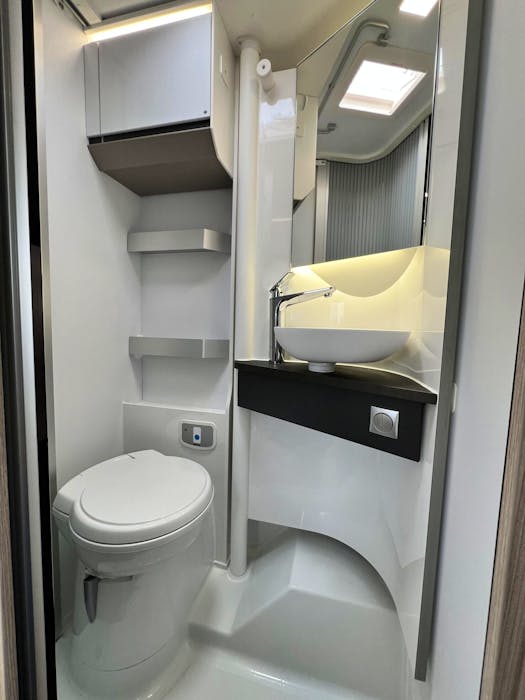Adria Compact Supreme DL#35