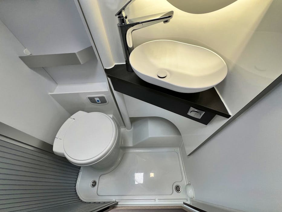 Adria Compact Supreme DL#37