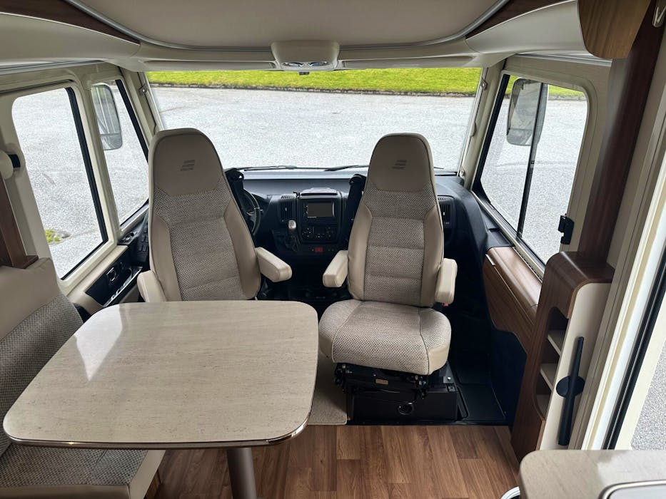 Hymer B 588 DL#10