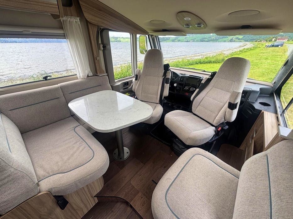 Hymer  B698#9