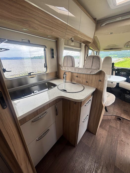 Hymer  B698#12