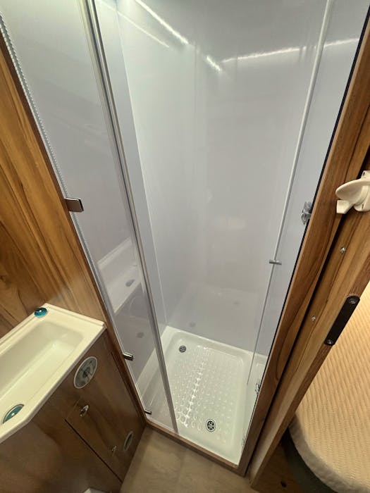 KABE Affinity Camper Van Duo#17