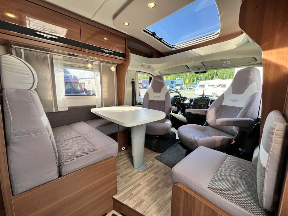 LMC Cruiser Sportline T722#18