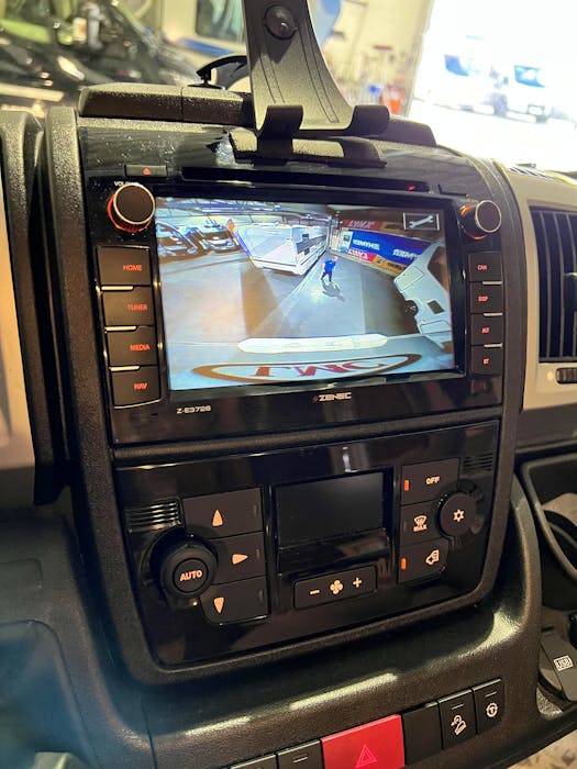 LMC Cruiser Sportline T722#36