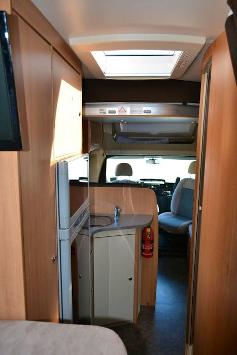 Challenger Genesis 54 M12 Sunroof#26