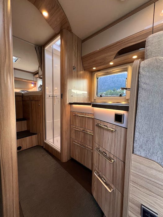 Hymer Exsis-i 678#16