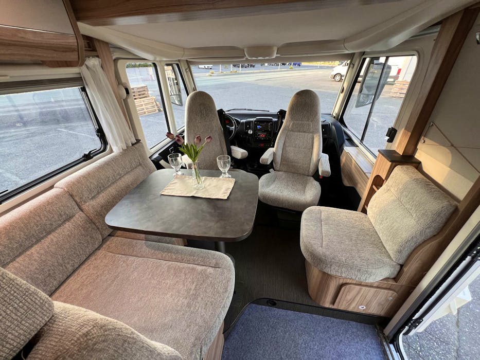 Hymer Exsis-i 678#17