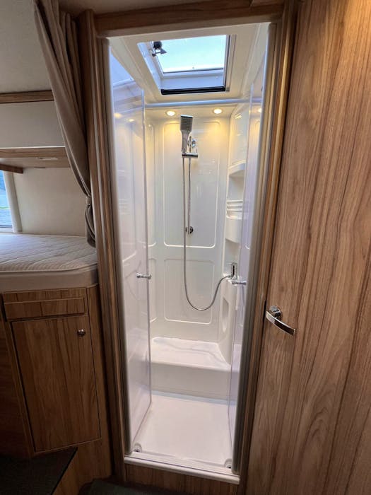 Hymer Exsis-i 678#29