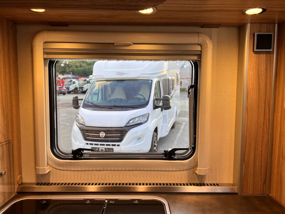 Hymer Exsis-i 678#35