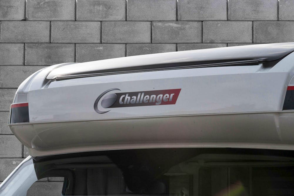 Challenger 328#8