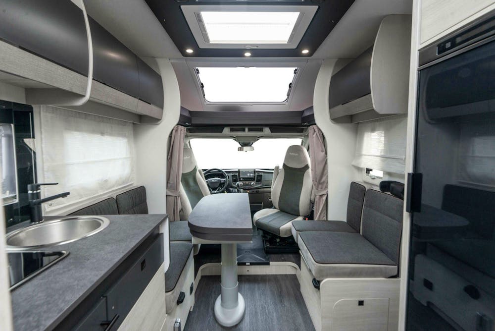 Challenger 328#33