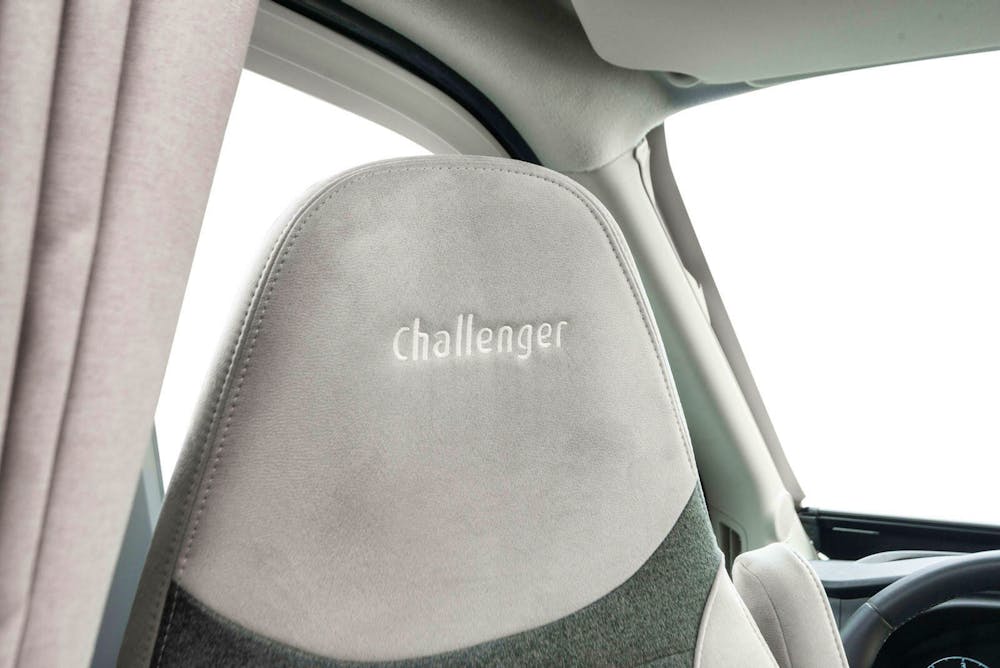 Challenger 328#35
