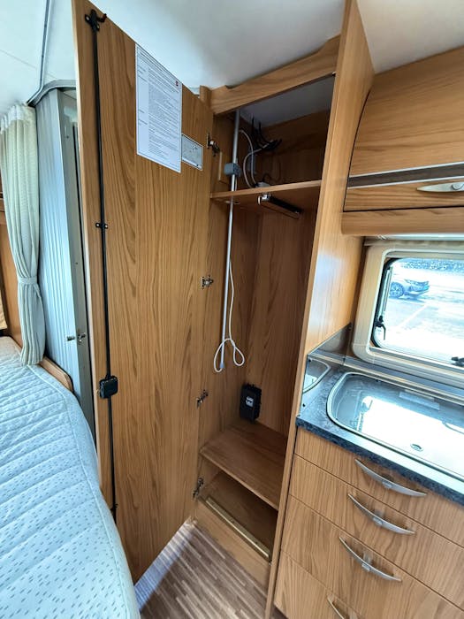 Bürstner Solano T 615 Nordic#28