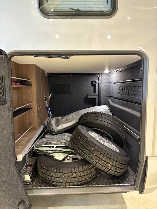 Hymer B 880 ML#16
