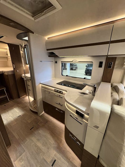 Hymer B 880 ML#22