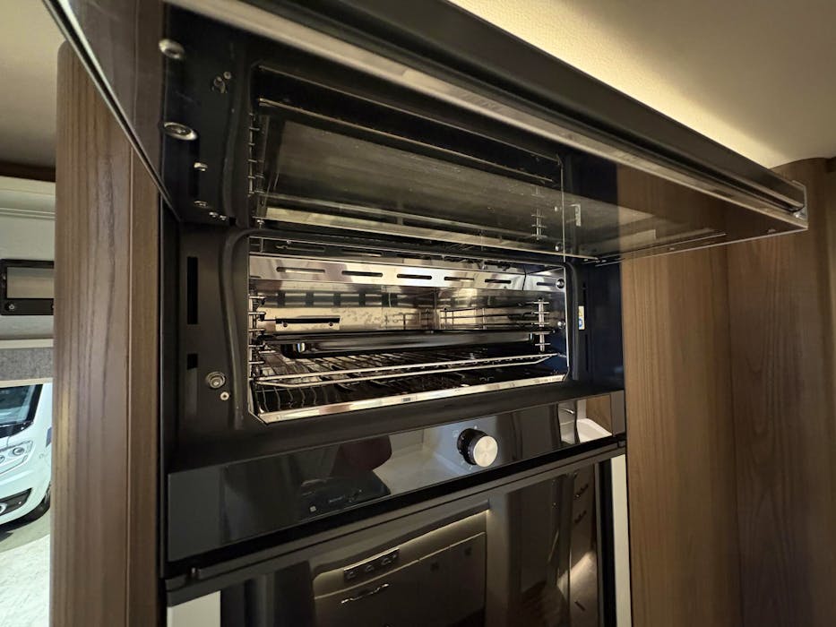 Hymer B 880 ML#27