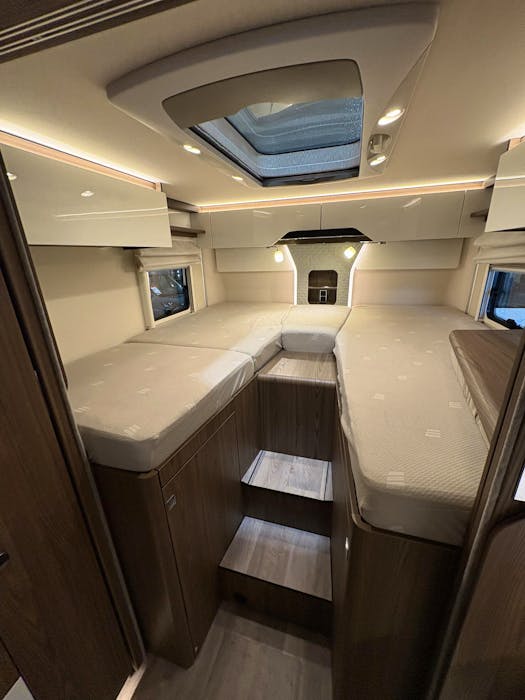 Hymer B 880 ML#35