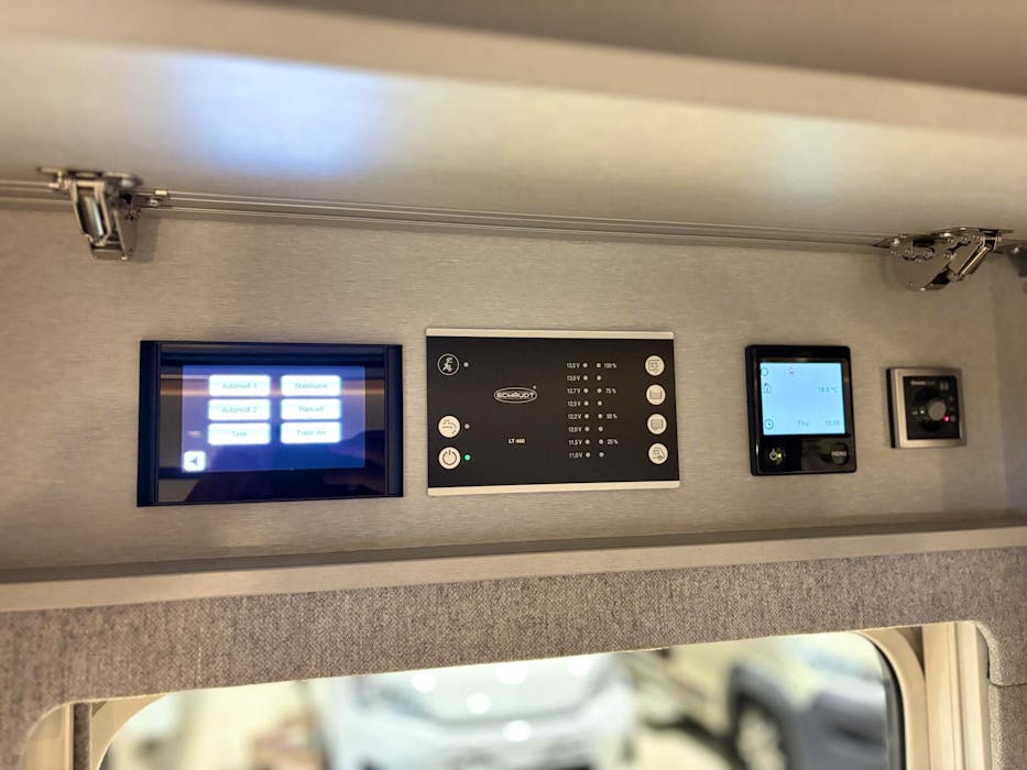 Hymer B 880 ML#63