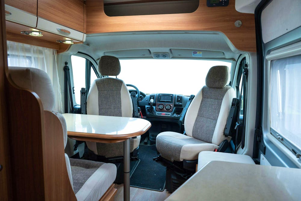 Rapido Van V66#18