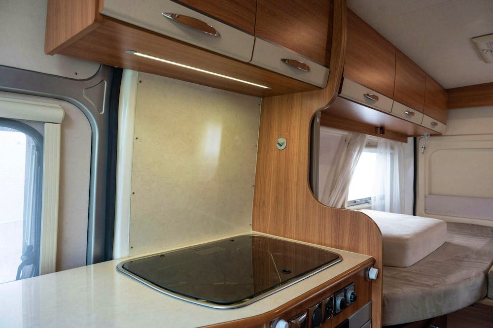 Rapido Van V66#20