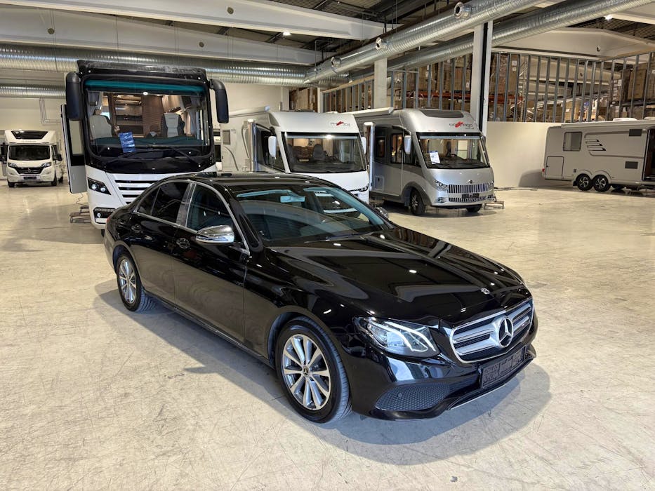 Mercedes-Benz E-Klasse 220D 4 MATIC#0
