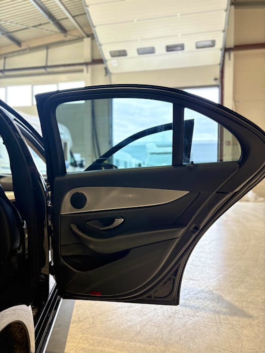 Mercedes-Benz E-Klasse 220D 4 MATIC#12