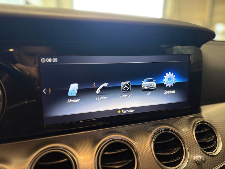 Mercedes-Benz E-Klasse 220D 4 MATIC#23