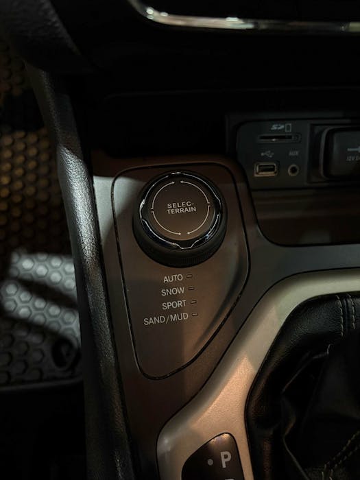 Jeep Cherokee#18