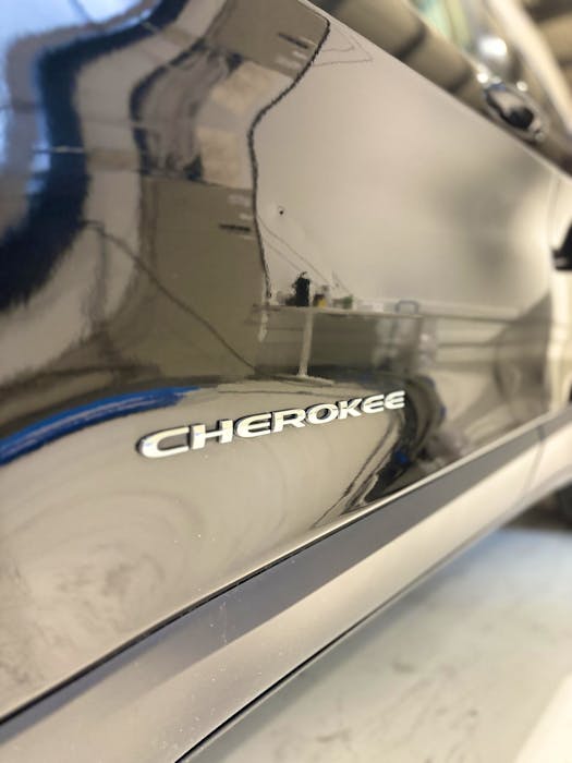 Jeep Cherokee#32