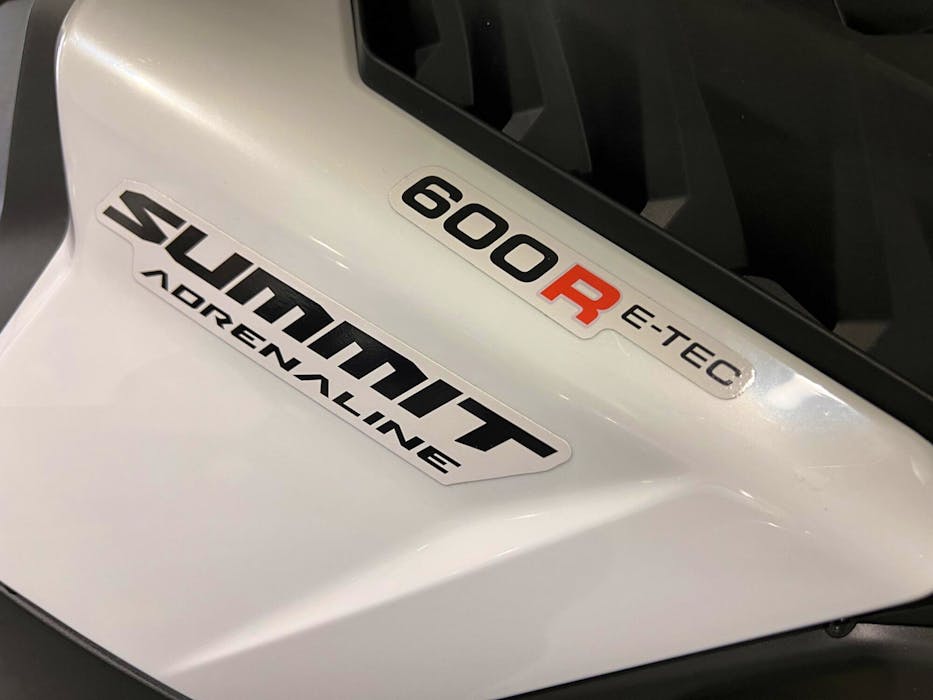 Ski-doo Summit Adrenaline 146 600R E-TEC#2