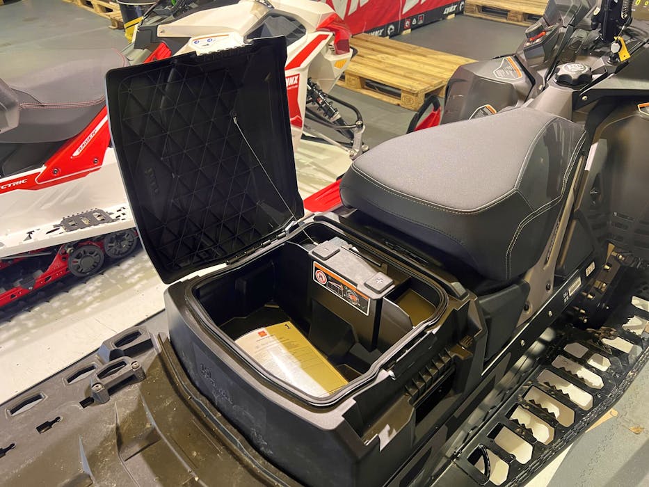 Lynx XTerrain Brutal 850 E-TEC#18